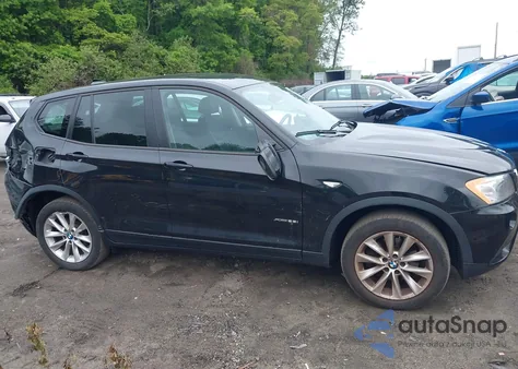 2014 BMW X3 xDrive28I z USA, uszkodzony, nr VIN 5UXWX9C50E0D21353